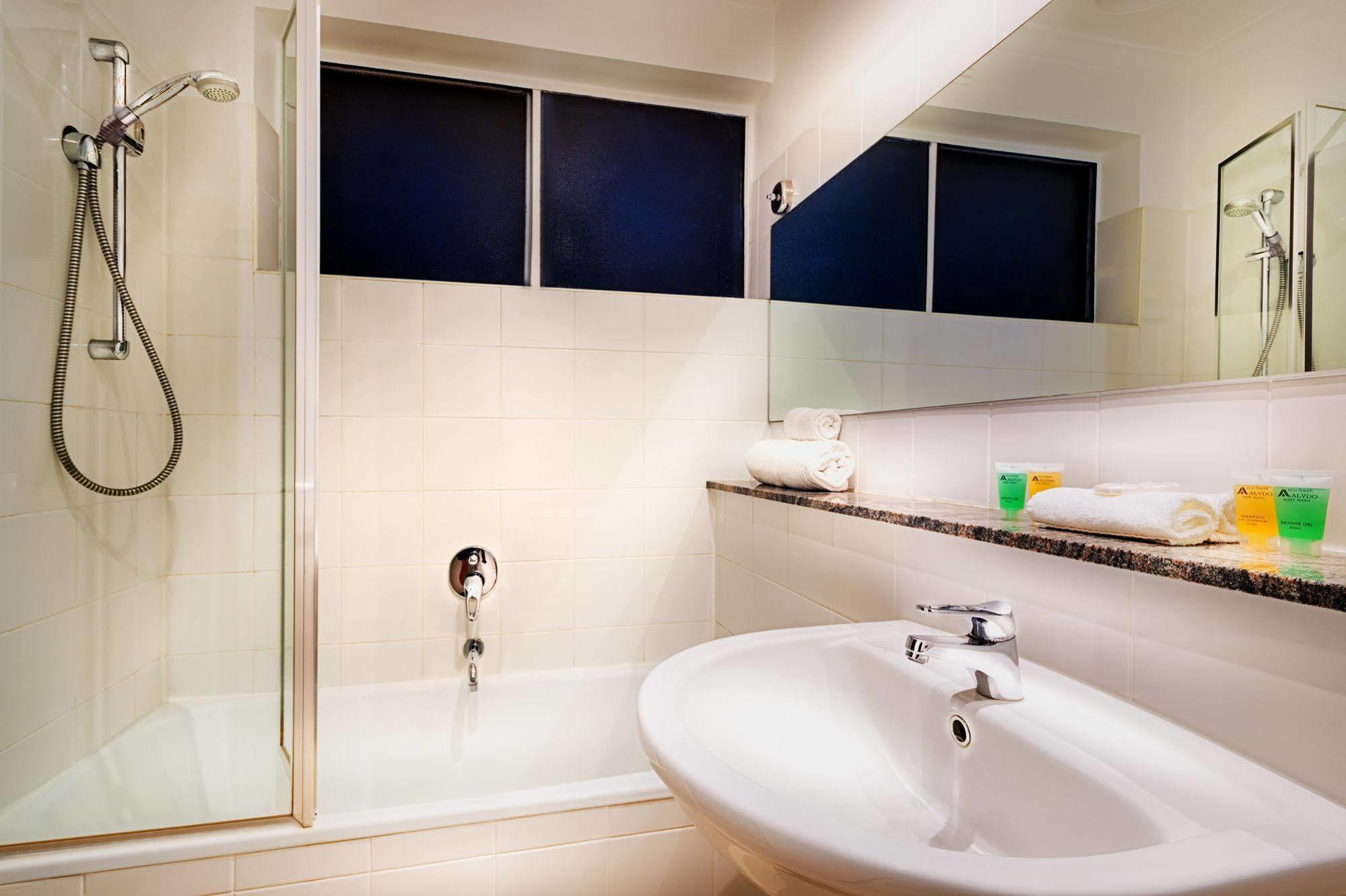 Crest On Barkly Serviced Apartments Melbourne Exterior foto
